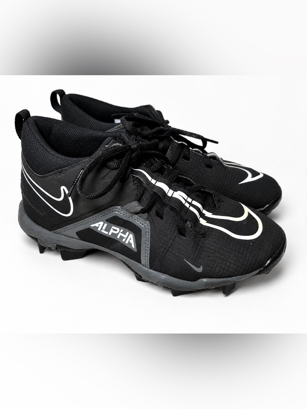 Nike Alpha Huarache Elite 3 Mid Football Cleats Black White Youth Size 6Y
